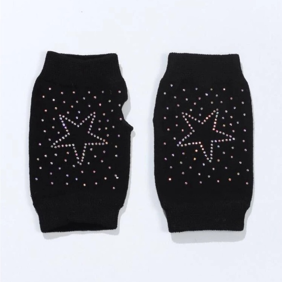 Rhinestone fingerless gloves nwt - Picture 4 of 4